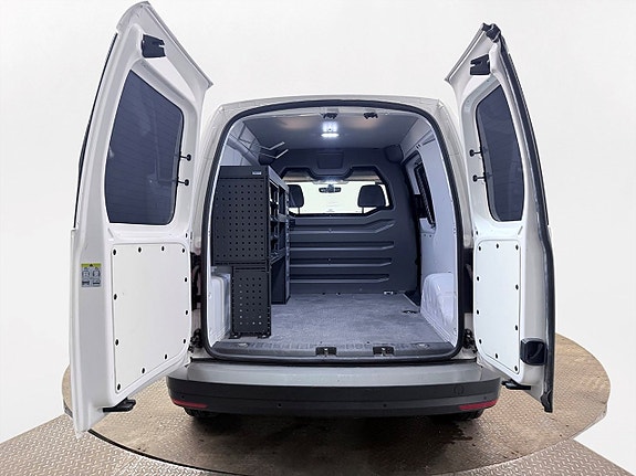 Volkswagen Caddy 8 of 23