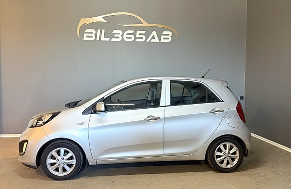 Kia Picanto 4 of 5