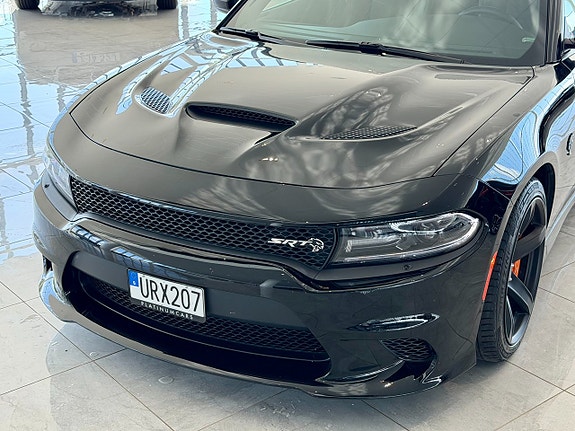 Dodge Charger 9 of 24