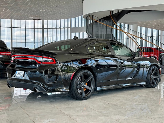 Dodge Charger 5 of 24