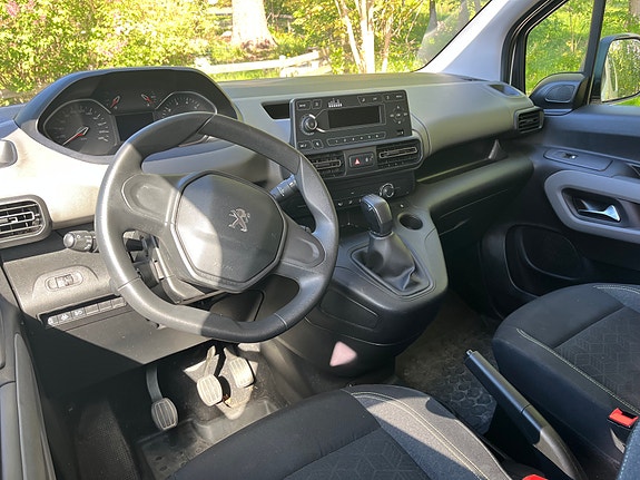 Peugeot Rifter 4 of 5