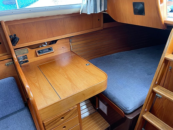 Athena 34, nr 38 1983, ny motor 2004, HÖSTPRIS 6 of 30