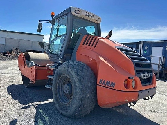 Hamm H13i X 2 of 10