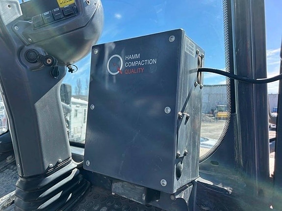 Hamm H13i X 9 of 10