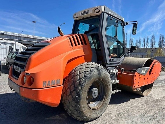 Hamm H13i X 4 of 10