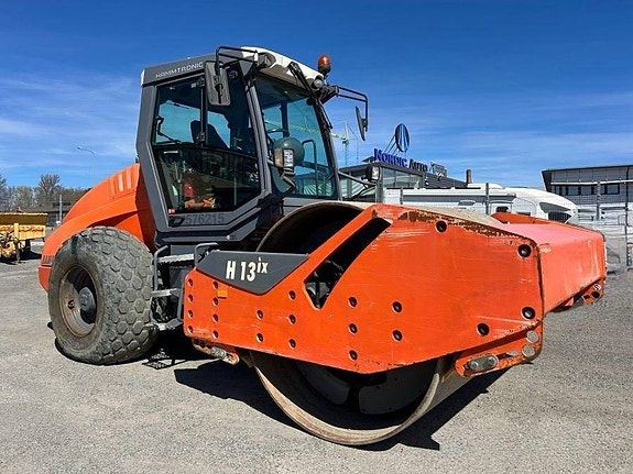 Hamm H13i X 3 of 10