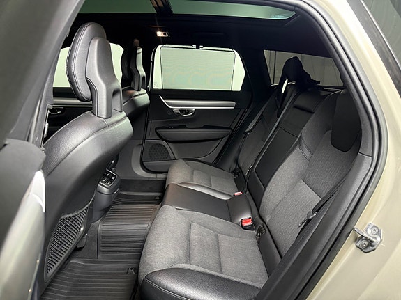 Volvo V90 12 of 21