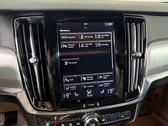 Volvo V90 18 of 21