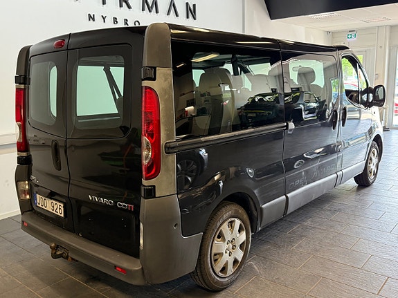Opel Vivaro 10 of 10