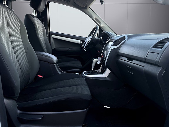 Isuzu D-max 12 of 17