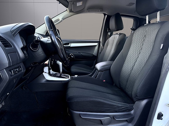 Isuzu D-max 10 of 17