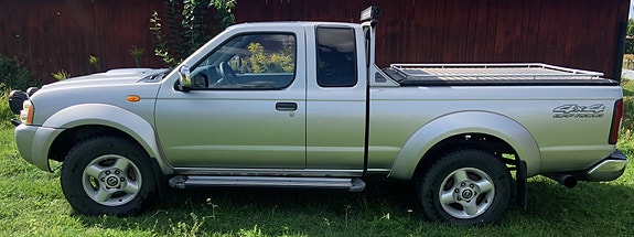 Nissan King Cab 5 of 8