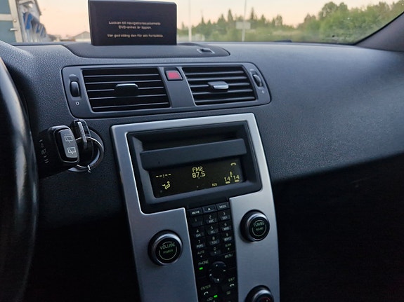Volvo V50 5 of 5