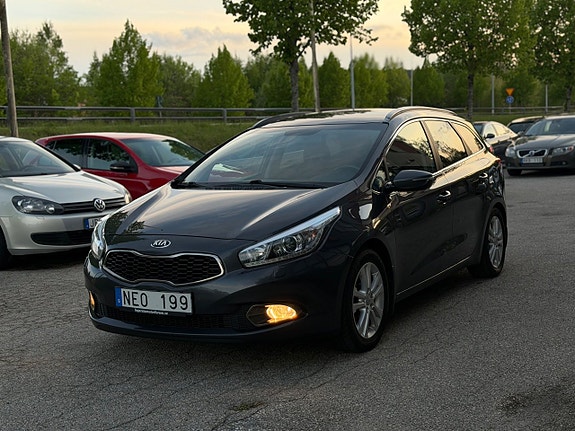 Kia Ceed 2 of 5