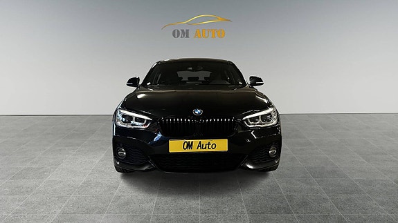 BMW 120i 8 of 13