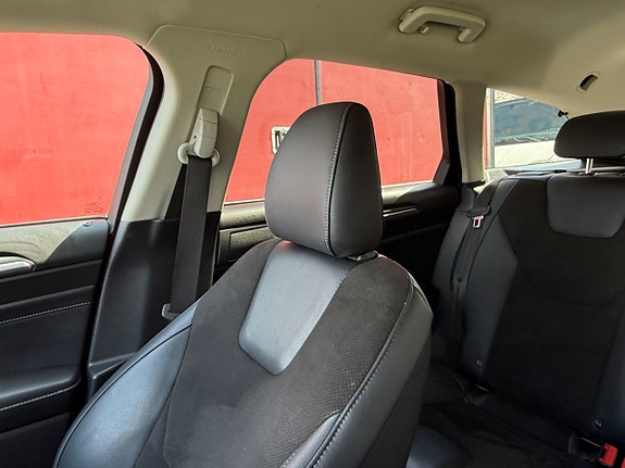 Ford Mondeo 8 of 8