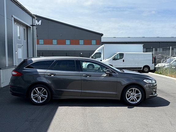 Ford Mondeo 3 of 5