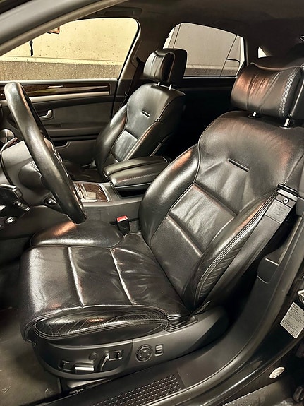 Audi A8 10 of 17