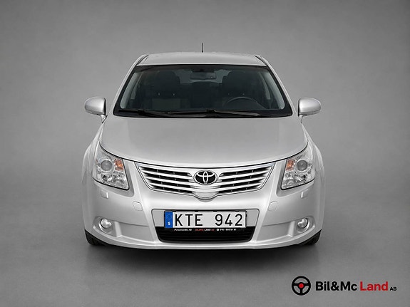 Toyota Avensis 5 of 5