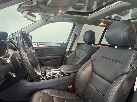 Mercedes-Benz GLE350 d 9 of 15