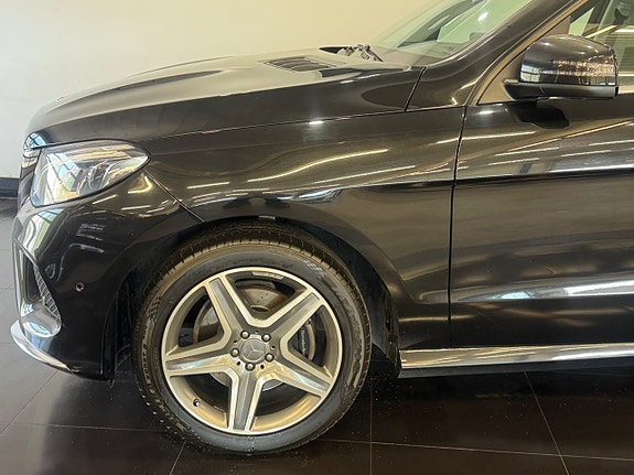Mercedes-Benz GLE350 d 4 of 5