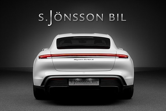 Porsche Taycan Turbo S 5 of 5