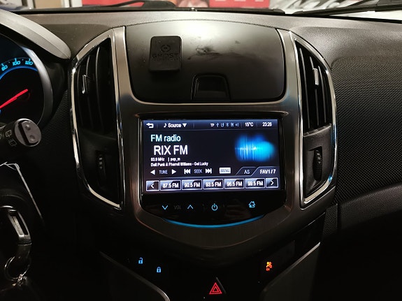 Chevrolet Cruze 18 of 18