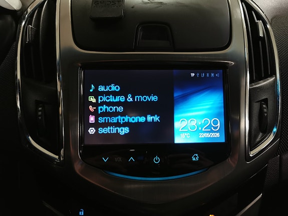 Chevrolet Cruze 16 of 18