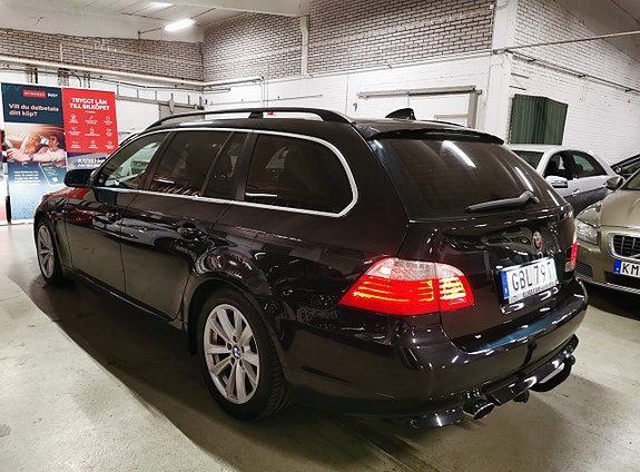 BMW 520d 3 of 5