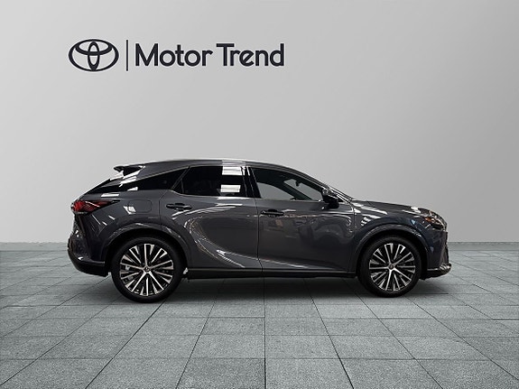 Lexus RX450h+ 3 of 25