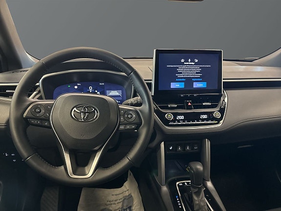 Toyota Corolla Cross 9 of 14