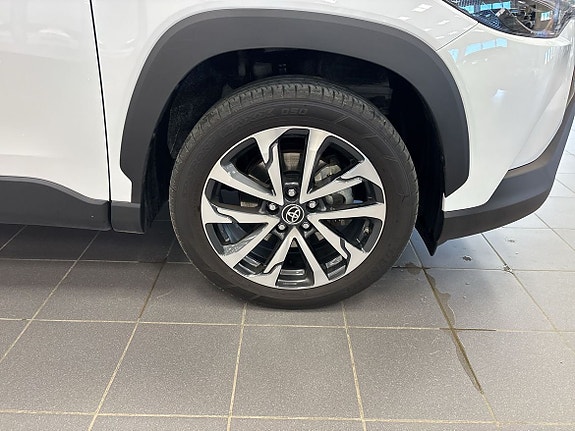Toyota Corolla Cross 11 of 14