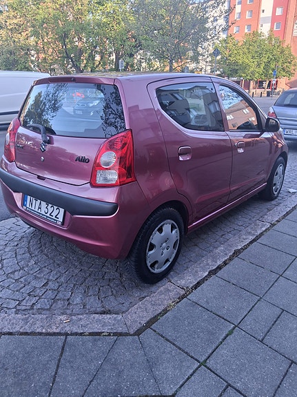 Suzuki Alto 4 of 5