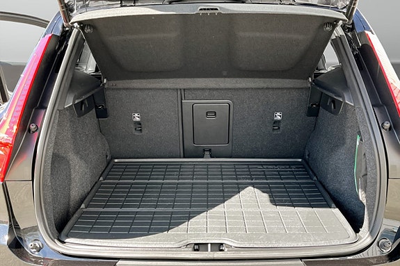 Volvo EX40 9 of 9