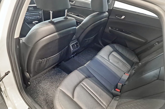Kia Optima 8 of 11