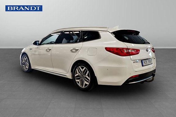 Kia Optima 2 of 5