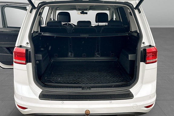 Volkswagen Touran 13 of 13