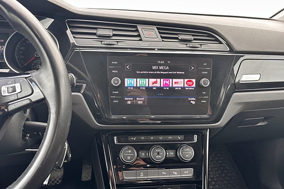 Volkswagen Touran 9 of 13