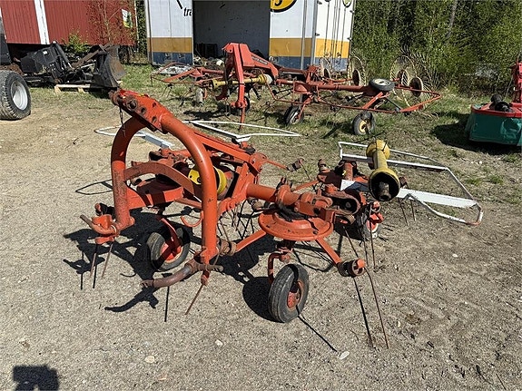 Kuhn GF 440P Hövändare