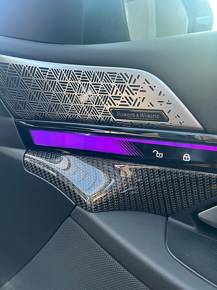 BMW i5 7 of 7