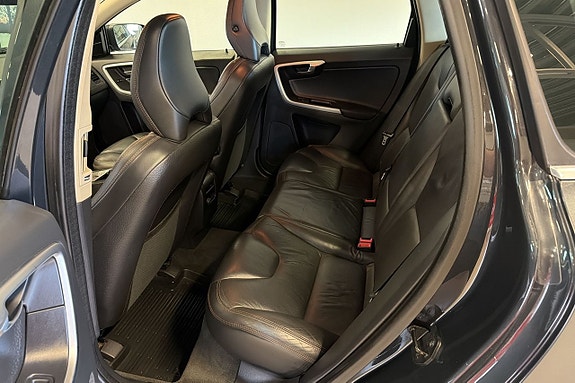 Volvo XC60 9 of 10