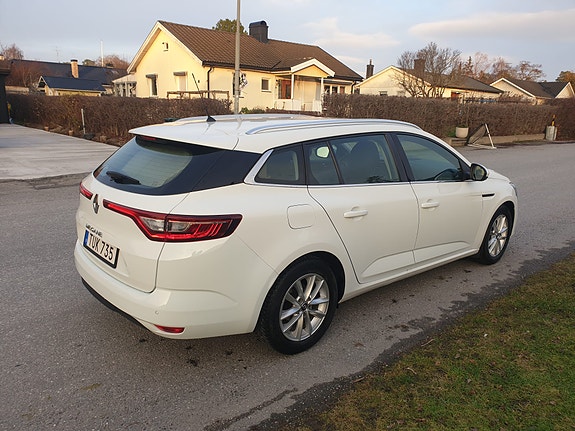 Renault Megane IV 5 of 5