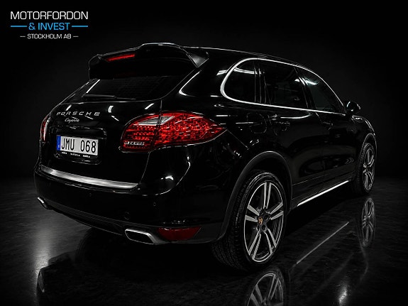 Porsche Cayenne 5 of 5