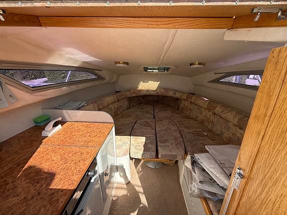 Sealine 210 Senator – Volvo Penta V6 DuoProp – nyservad och provkörningsklar 18 of 30