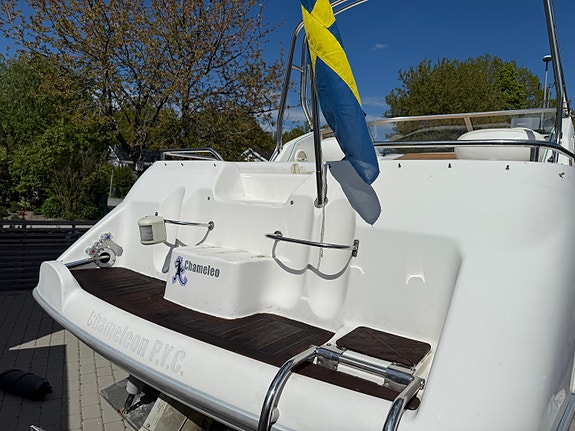 Sealine 210 Senator – Volvo Penta V6 DuoProp – nyservad och provkörningsklar 8 of 30