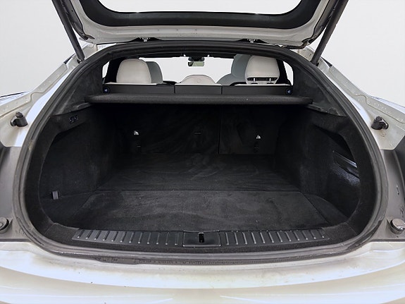 Tesla Model S 7 of 18