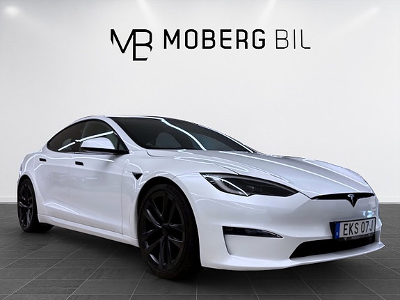 Tesla Model S 3 of 18