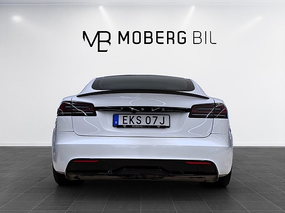 Tesla Model S 6 of 18