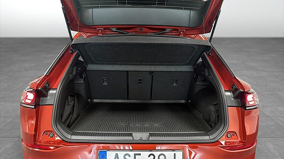 Volkswagen T-Roc 12 of 12