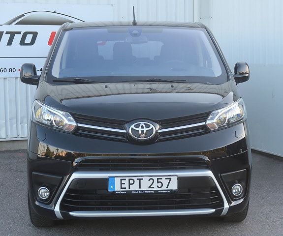 Toyota Proace Verso 2 of 5